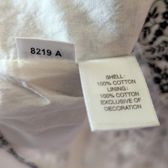 Vintage Ann Taylor Black White Floral Cami Lace Tank Top Coquette Y2K Slip Ditsy - Picture 10 of 11